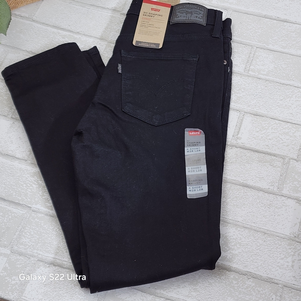 Levi's Black Jeans